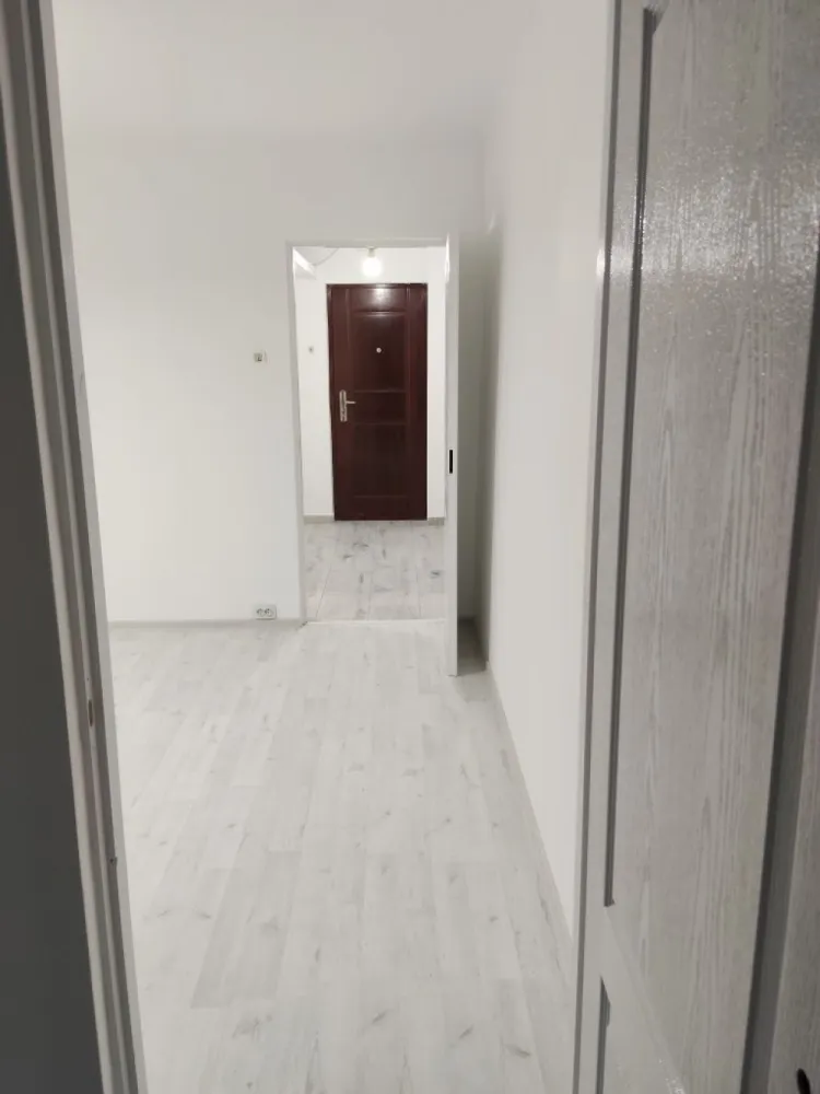 Apartament 2 camere, FINISAT, Micro 15, etaj 3