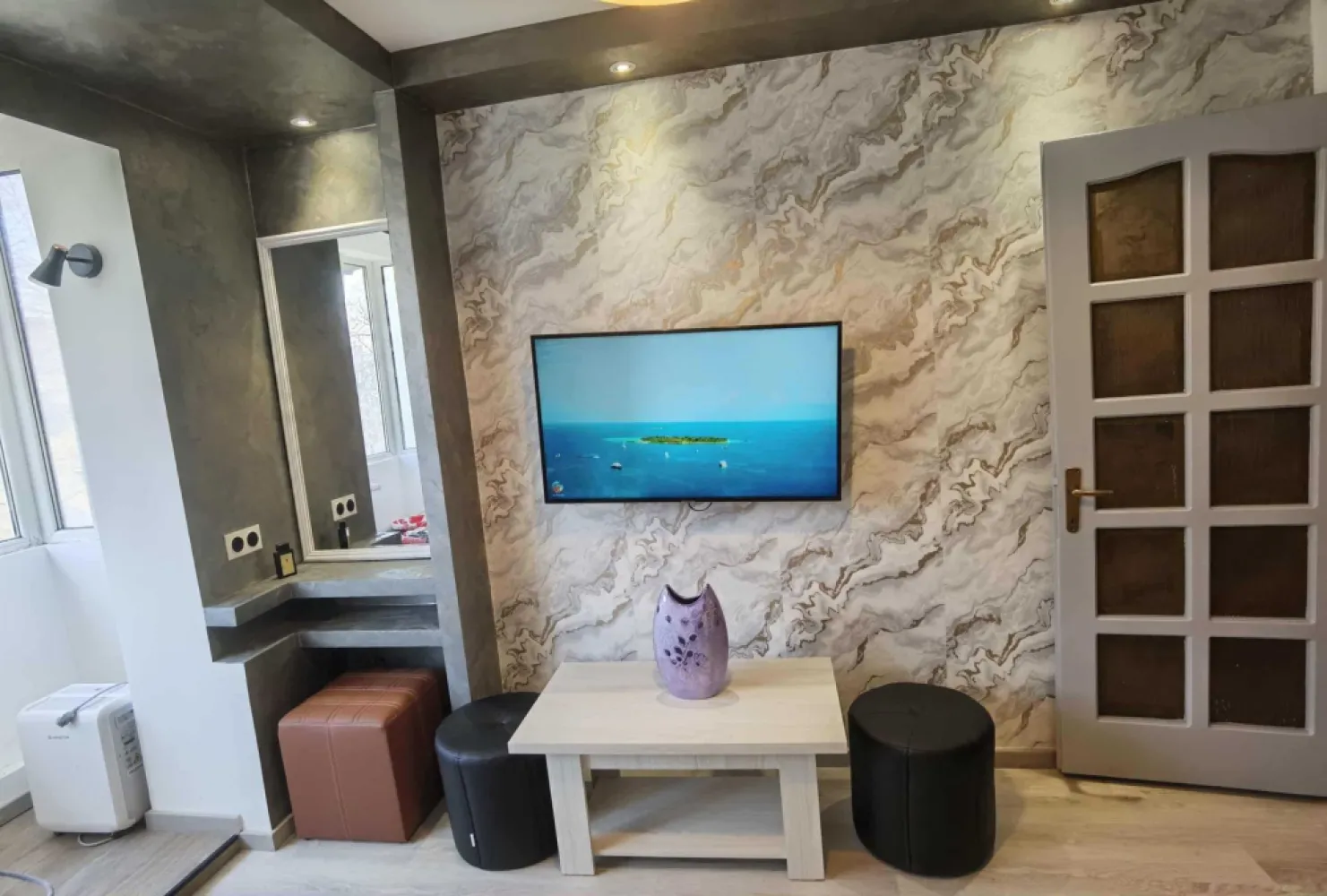 BRASADAS vinde ap 2 cam etaj 3/4 Closca, renovat, modificat.