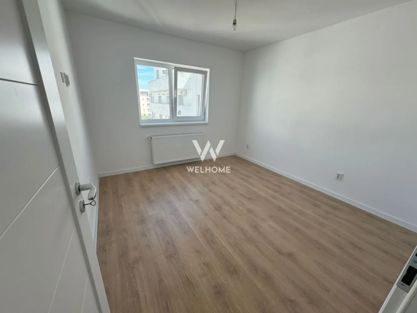 Apartament 2 camere in Sibiu - Apartament 2 camere, bloc cu lift, str. Doamna Stanca, Sibiu - Comision 0% - Localizat in zona Kaufland, Mall - Bloc nou cu un regim de inaltime P+ 6Et+EtR - Suprafata utila: 48.6 mp - Compartimentare: 1 dormitor, living cu bucatarie open space, baie, hol - Balcon - 4.13mp - Apartamente disponibile la etajele 1-6 - Predarea LA CHEIE: centrala termica cu calorifere, geamuri termopan, pereti vipsiti cu lavabila, parchet, instalatii electrice, termice, sanitare si contoare, interfon, usa metalica de intrare, gresie, faianta - Exteriorul se preda LA CHEIE, la fel si casa scarii. - Parcari delimitate, alocate pentru fiecare apartament, 1 loc fiind inclus in pret - Aproape de centrele comerciale, scoli, gradinite, clinici, transport in comun. - Mod plata agreat - Cash sau Credit PRET: Tva Inclus COMISION 0% 97.500 Euro Semifinisat 103.700 Euro La Cheie *Pozele sunt cu titlu de prezentare! }}