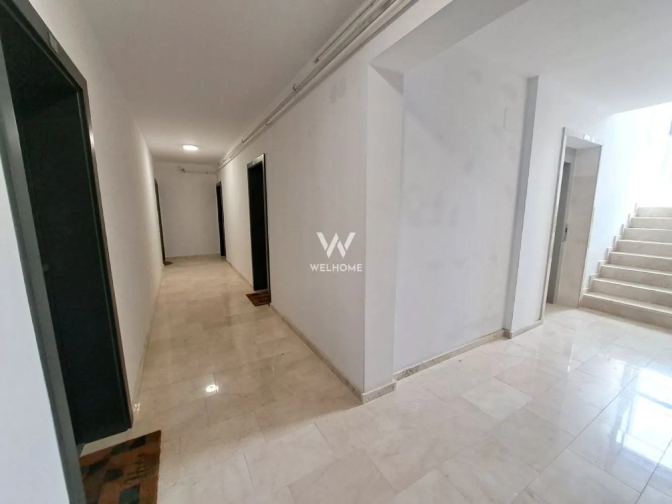 Apartament 3 camere, terasa si balcon - Sibiu