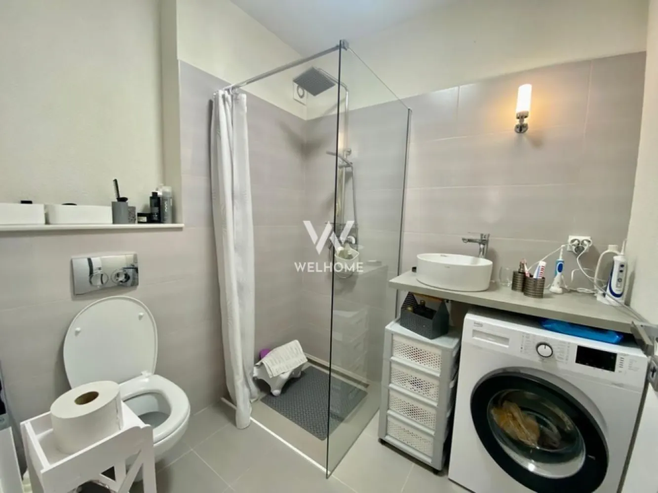 Apartament modern 2 camere, mobilat complet, balcon si parcare