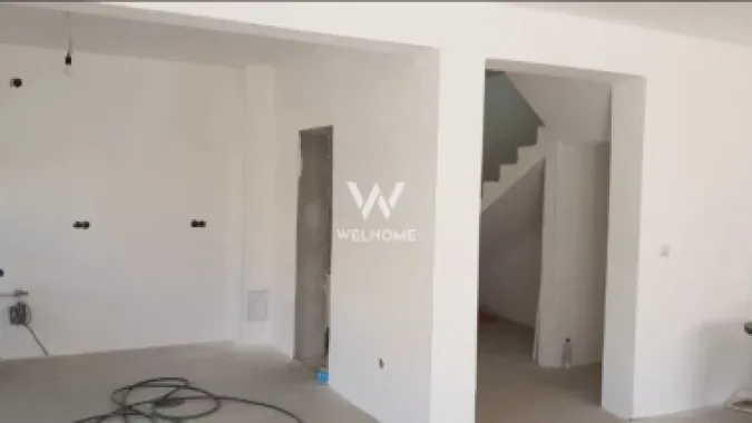 Casă cuplată modernă în Șelimbăr | 5 camere, 265 mp teren