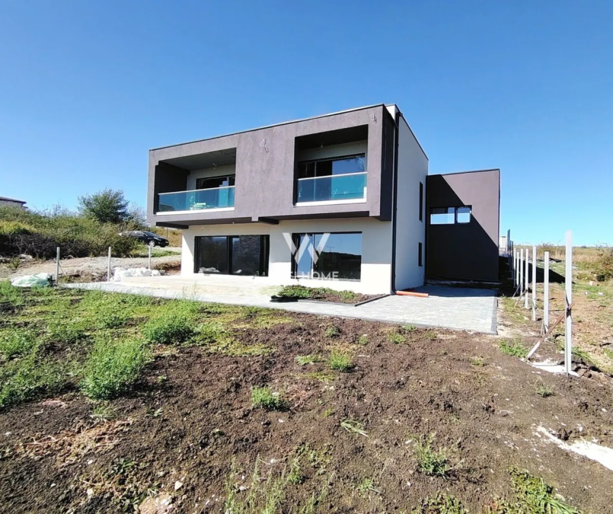 Casa mare cu garaj si teren 790 mp - Casa NOUA