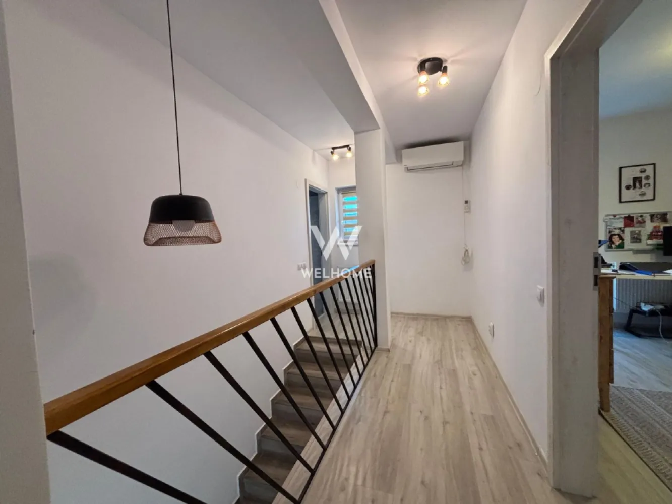 Casă modernă P+1+M, complet mobilată și utilată – Șelimbăr, str. Uniri