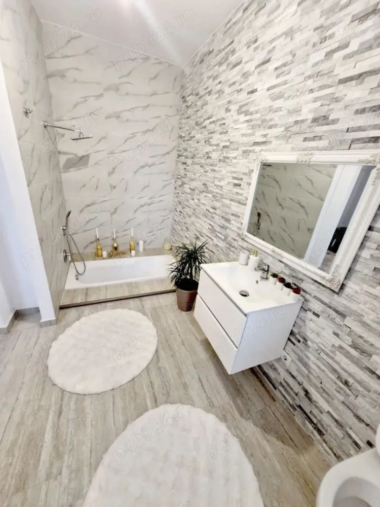 BRASADAS vinde ap 4 cam 130 mp in cladire istorica. - Agentia imobiliara BRASADAS vinde un apartament premium construit pe doua etaje cu suprafata totala de 130 mp. ce oferă combinația rară dintre farmecul unei clădiri istorice și confortul unei locuințe moderne, într-una dintre cele mai căutate zone din Satu Mare. Are 4 camere spațioase, 2 băi generoase, o baie prevazuta cu duș si cealalta prevazuta cu cadă încastrată in podea. Bucătărie elegantă, scară interioară, renovare premium, încălzire în pardoseală, centrală proprie, geamuri termopan, aer conditionat, sistem de supraveghere video. Poziție excelentă: aproape de școli, licee, instituții și parcuri. Www.brasadas.com.