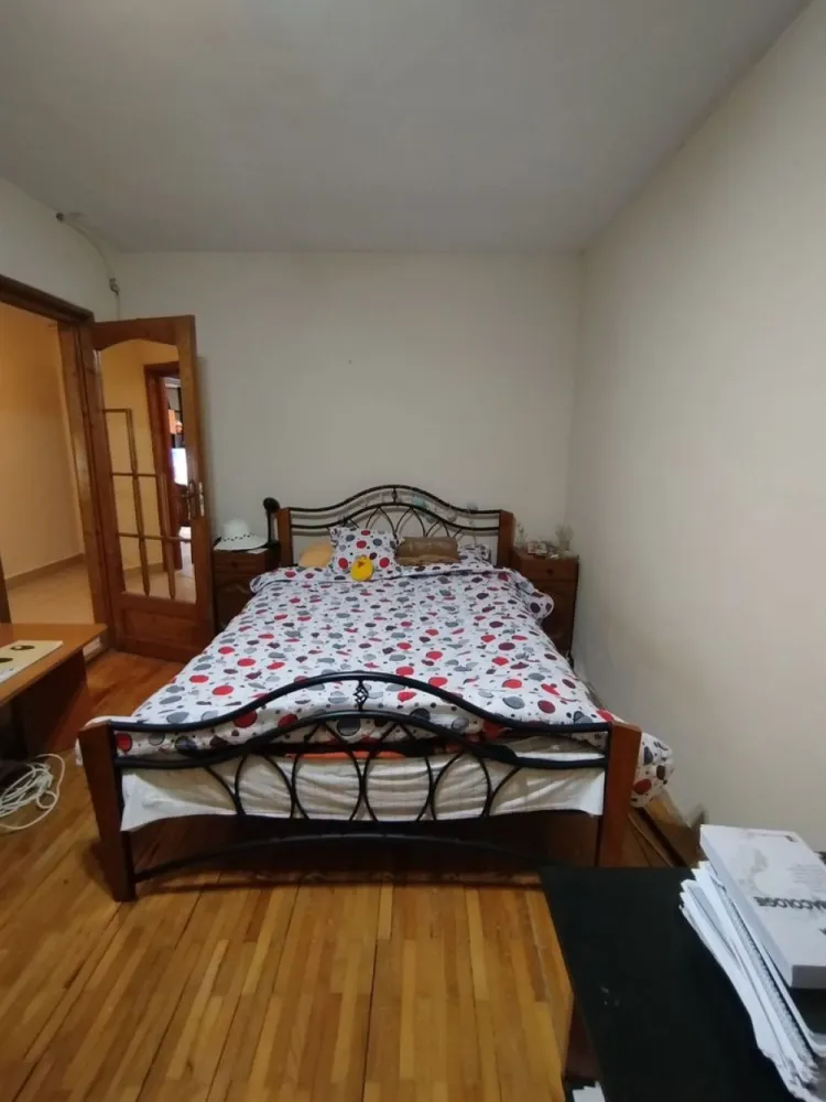 BRASADAS vinde ap 3 cam Carpați 2 etaj 1/4.