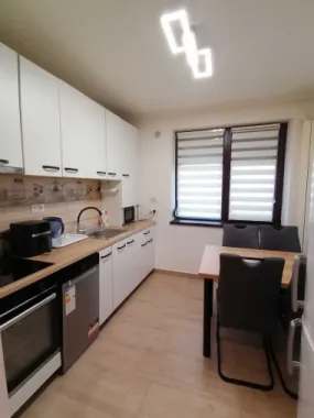 BRASADAS vinde ap 2 cam PARTER Careiului LIDL.
