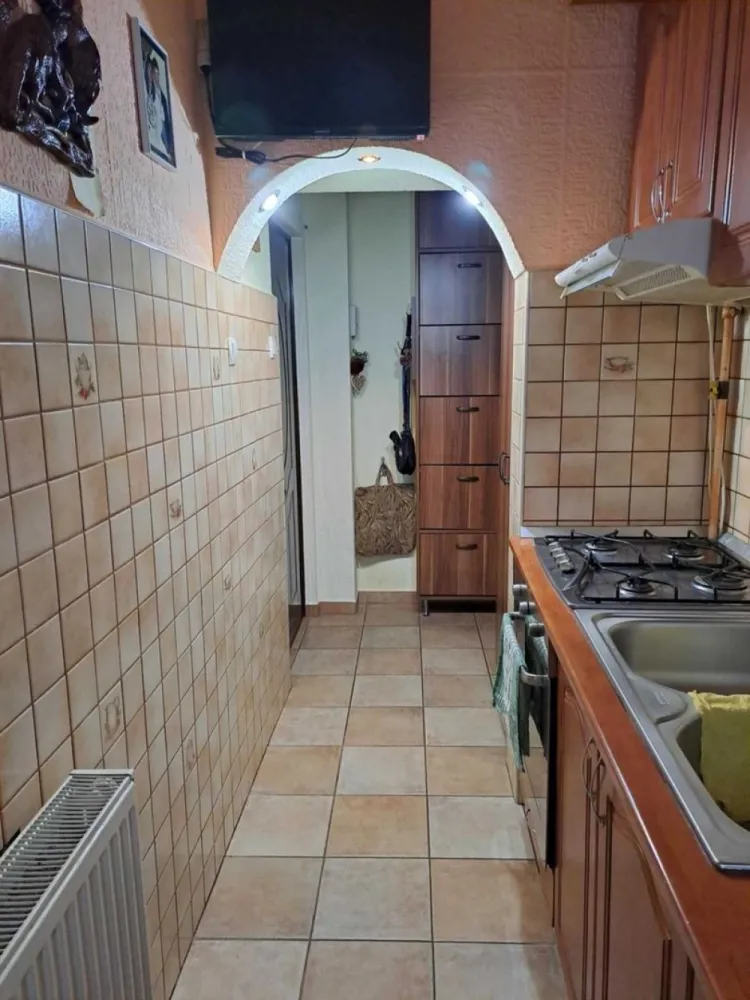 BRASADAS vinde ap cu 2 cam etaj 3/4 in 14 Mai. - Agentia Imobiliara BRASADAS vinde apartament cu 2 camere în 14 Mai la etajul 3 ideal pentru 3-4 persoane cu parcare pentru mașină. Www.brasadas.com.