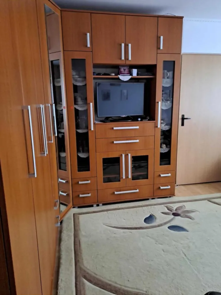BRASADAS vinde ap cu 2 cam etaj 3/4 in 14 Mai. - Agentia Imobiliara BRASADAS vinde apartament cu 2 camere în 14 Mai la etajul 3 ideal pentru 3-4 persoane cu parcare pentru mașină. Www.brasadas.com.