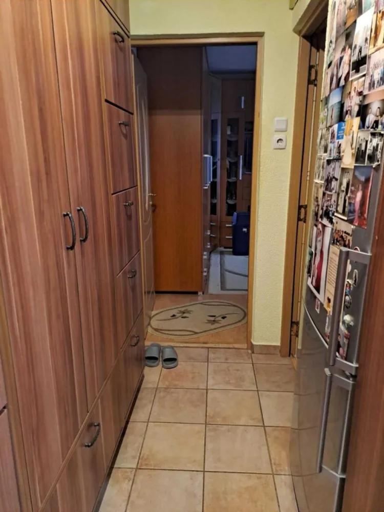 BRASADAS vinde ap cu 2 cam etaj 3/4 in 14 Mai. - Agentia Imobiliara BRASADAS vinde apartament cu 2 camere în 14 Mai la etajul 3 ideal pentru 3-4 persoane cu parcare pentru mașină. Www.brasadas.com.