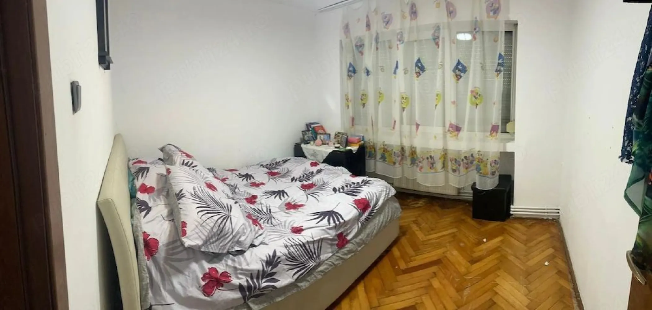 BRASADAS vinde ap 2 cam Micro 16 PARTER. - Agentia Imobiliara BRASADAS vinde apartament cu 2 camere semidecomandat cu balcon, 2 cămări, hol mare si hol mic. Se vinde parțial mobilat. Mobila de bucătărie, plita pe gaz, cuptor electric, centrala termica pe condensare! Se poate vinde și gol. Www.brasadas.com.