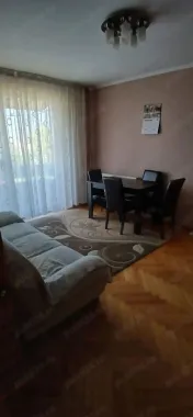 BRASADAS vinde ap 2 cam etaj 4/4.