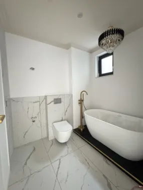 BRASADAS vinde ap 2 cam Central Loc de Parcare Bloc nou