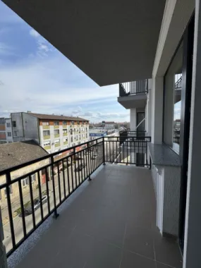 BRASADAS vinde ap 2 cam Central Loc de Parcare Bloc nou