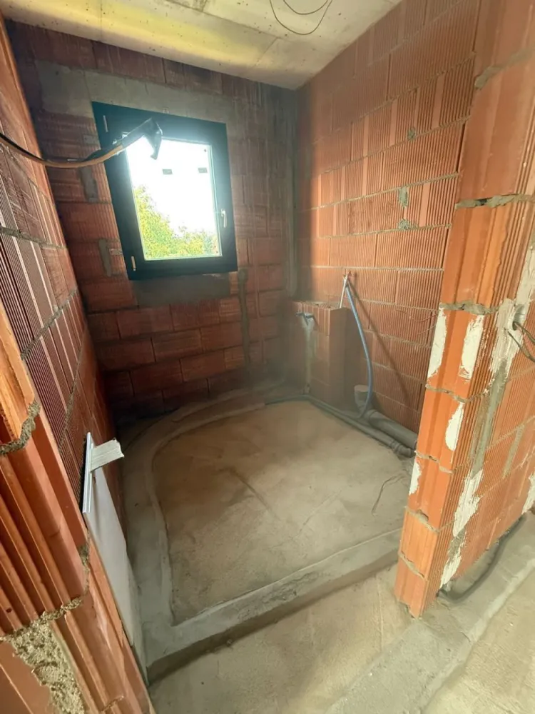 BRASADAS vinde Duplex zona Closca.