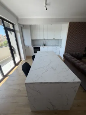 BRASADAS vinde ap Modern 2 cam 65 mp Bloc Nou Semicentral.