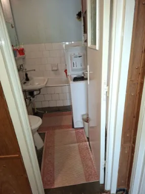 BRASADAS vinde apartament cu 2 cam etaj 3 Botizului.