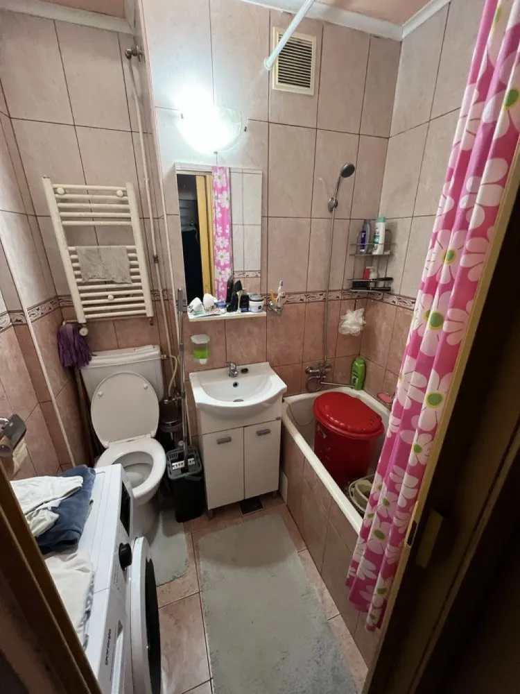 Apartament cu doua camere zona micro 14
