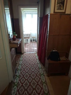BRASADAS vinde apartament cu 2 cam etaj 3 Botizului.