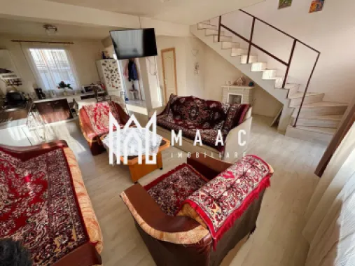 Logo MAAC IMOBILIARE logo