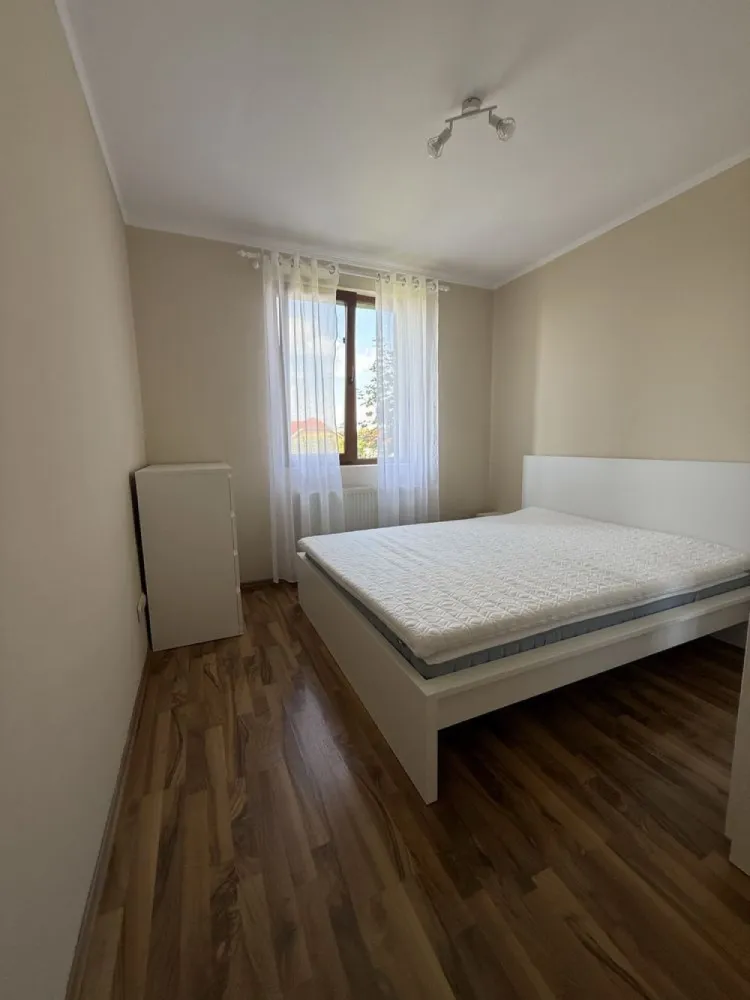BRASADAS vinde ap 2 cam Carpati 2 - Agentia Imobiliara BRASADAS vinde apartament cu 2 camere mobilat si utilat in Carpați 2, Str. Bârgăului la etajul 1. Www.brasadas.com.