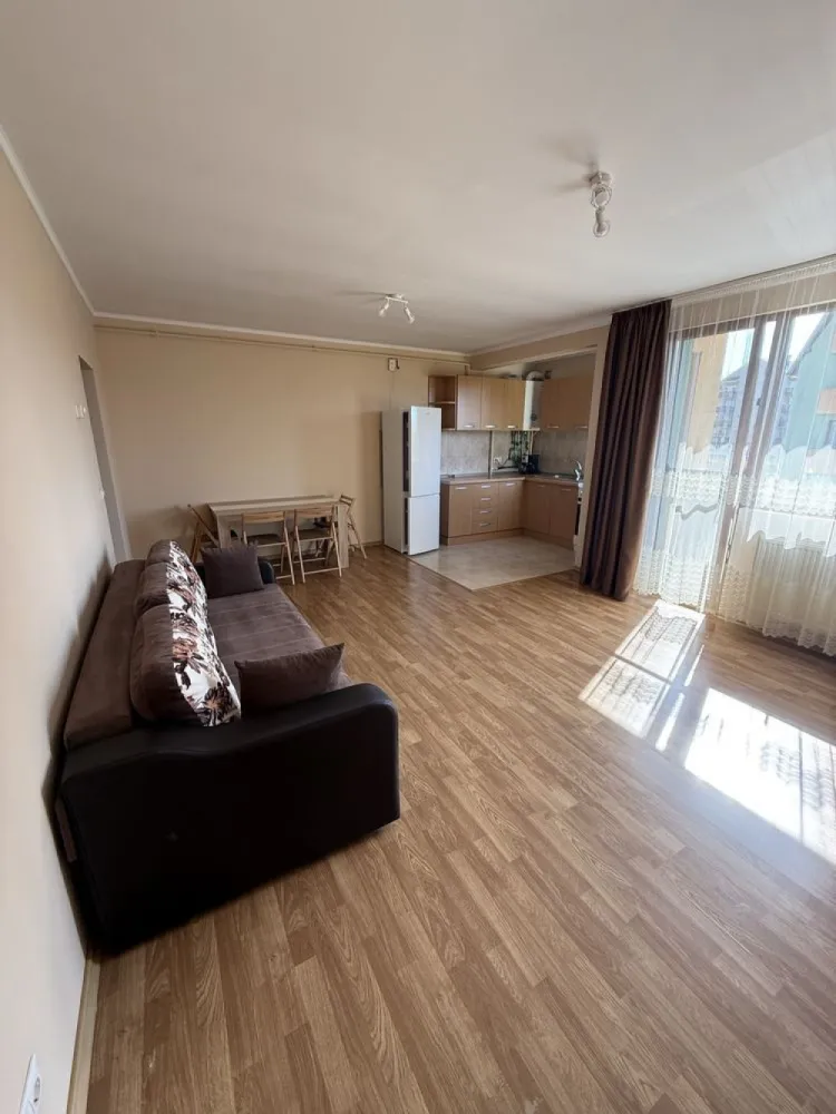 BRASADAS vinde ap 2 cam Carpati 2 - Agentia Imobiliara BRASADAS vinde apartament cu 2 camere mobilat si utilat in Carpați 2, Str. Bârgăului la etajul 1. Www.brasadas.com.