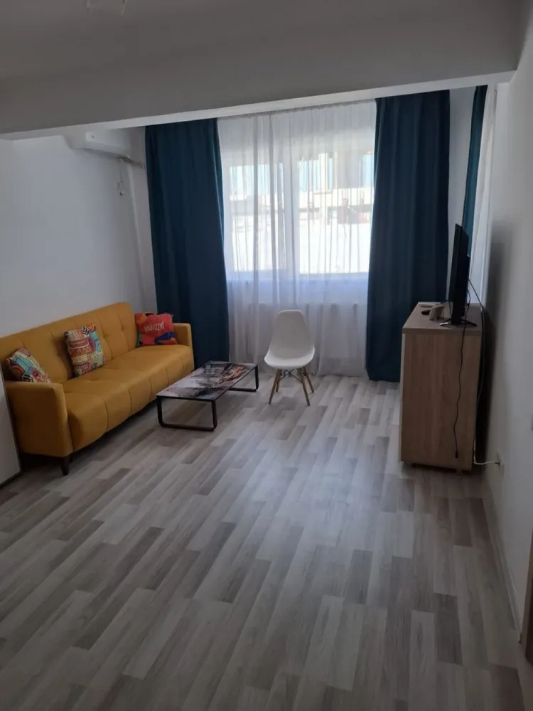 BRASADAS inchiriaza ap 2 cam PARTER zona Metalurgiei. - Agentia Imobiliara BRASADAS inchiriaza apartament cu doua camere situat la PARTER in zona Metalurgiei. Pretul contine TVA. Apartamentul are balcon si parcare. Www.brasadas.com