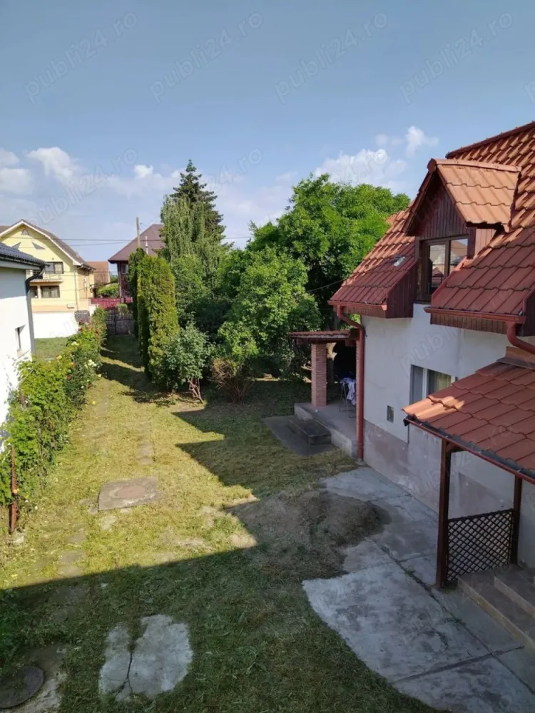 BRASADAS vinde casa cu gradina si garaj.