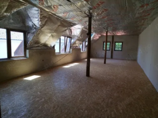 BRASADAS vinde casa cu gradina si garaj.