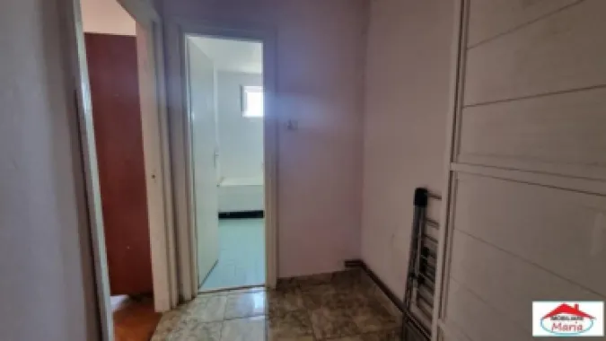 BRASADAS vinde ap 2 cam + balcon etaj 4/4 Solidaritatii.