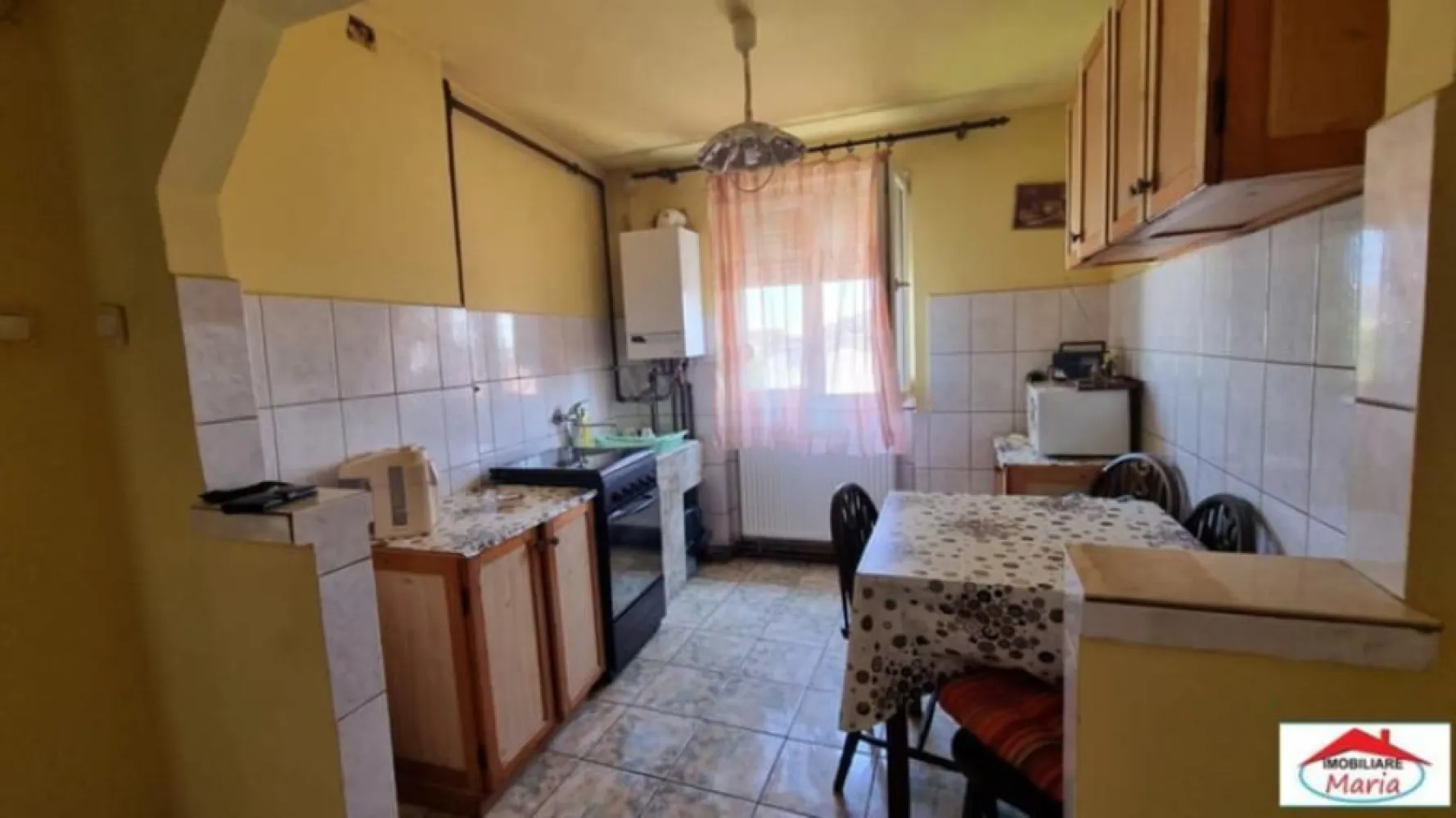 BRASADAS vinde ap 2 cam + balcon etaj 4/4 Solidaritatii.