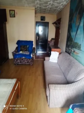 BRASADAS vinde garsoniera confort 2 la etajul 1 pe Ostrovului.