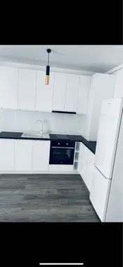 PF vand Apartament 3 camere Oasului