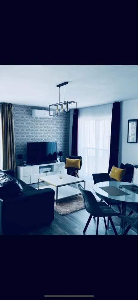 PF vand Apartament 3 camere Oasului - ZONA Auchan IRIS VÂND ap 3 camere cu cf bloc nou finisat modern mobilat utilat 65 MP UTILI SI 20 mp Terase zona aerisita panorama frumoasa asupra orașului Mult Spațiu verde ,magazine in zona stație autobuz panemar/mega Parc pt copii complex frumos cu ap putine doua dormitoare 2-terase Încălzire in pardoseala Geamuri mari luminos Centrale proprie VIESMAN Vitodens wifi Orientare sud -est Aer conditionat PARCARE SUBTERANA cf la preț de 15000€€ Fiecare camera are acces pe terasa Dormitorul principal are terasa proprie A nu se compara cu ap care sunt făcute fără gust si cu materiale de slaba calitate Merita văzut !! Va aștept la vizionare