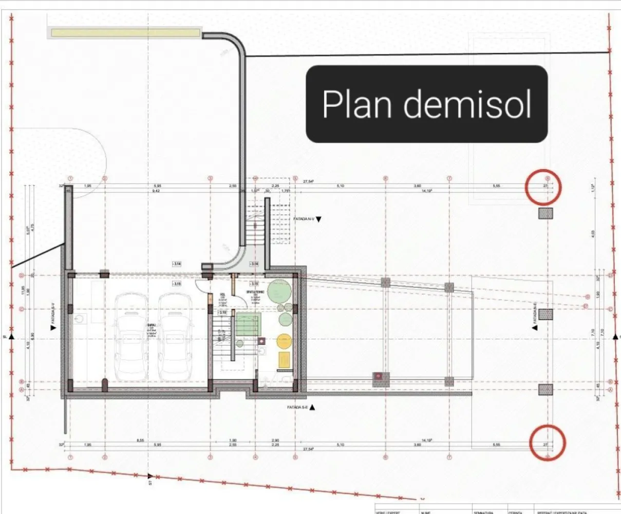 Vând teren în Salicea cu Autorizației de Construire - Vând teren intravilan în Salicea, cu autorizație de construire casa, cu o suprafață utilă de 269 mp, proiect piscina cu o suprafață de 49 mp. Regimul de înălțime este de D+P+1E. Frontul terenului este de aprox 30 m. - Garaj cu 2 locuri de parcare + 2 locuri de parcare în curte. - Demisol: garaj 47.29 mp, spațiu tehnic 16.63 mp, hol 2.41 mp - Parter: Living, bucatarie, loc de luat masa 64.72 mp, chicineta 5 mp, baie 3 mp, casa de scara 7.69 mp, dormitor 1 - 29 mp, baie dormitor 1 - 4.83 mp, hol întrare 28 mp - Etaj - hol 9 mp, spălătorie 8 mp, dormitor 2 - 14 mp, baie dormitor 2 - 4.5 mp, dormitor 3 - 22 mp, baie dormitor 3 - 12 mp. Vând teren sau schimb cu apartament în Cluj-Napoca sau Floresti.