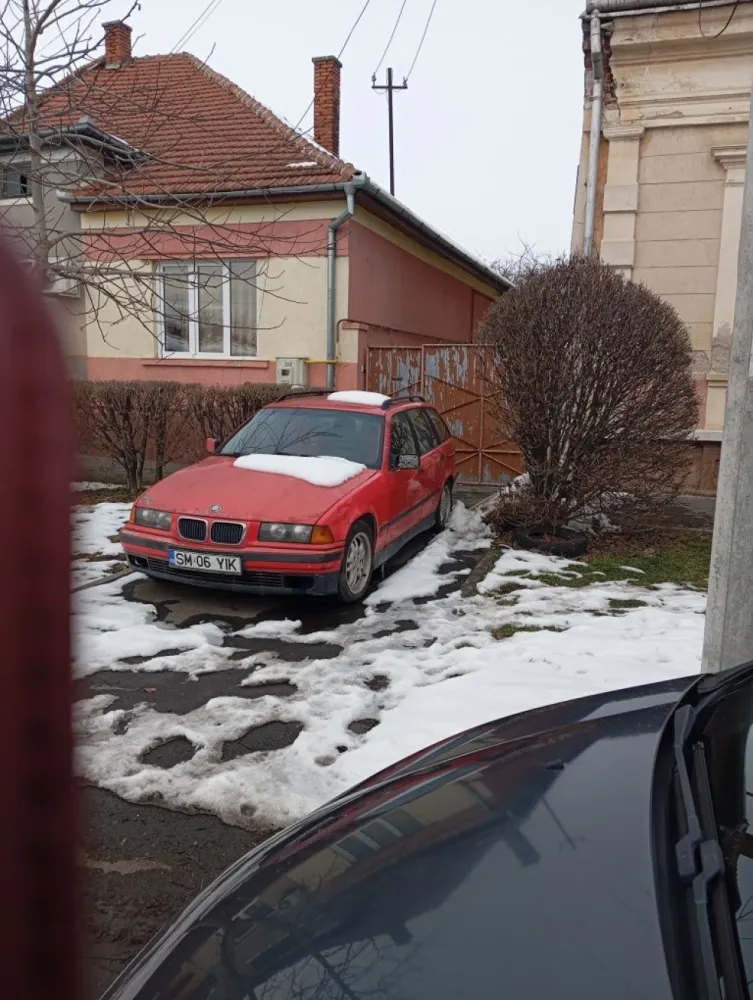 BRASADAS vinde casa 2 cam cu intrare comuna zona CENTRALA. - Agentia Imobiliara BRASADAS vinde casa situată în zonă centrală (A) . Casa este cu intrare comuna, teren aferent de 600 mp si conține două camere, baie, bucătărie separat de living, și o terasă destul de mare. Terenul cuprinde 6Ari. Www.brasadas.com.