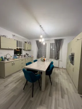 BRASADAS vinde DUPLEX 3 cam | Mobilată | Terasă, curte.
