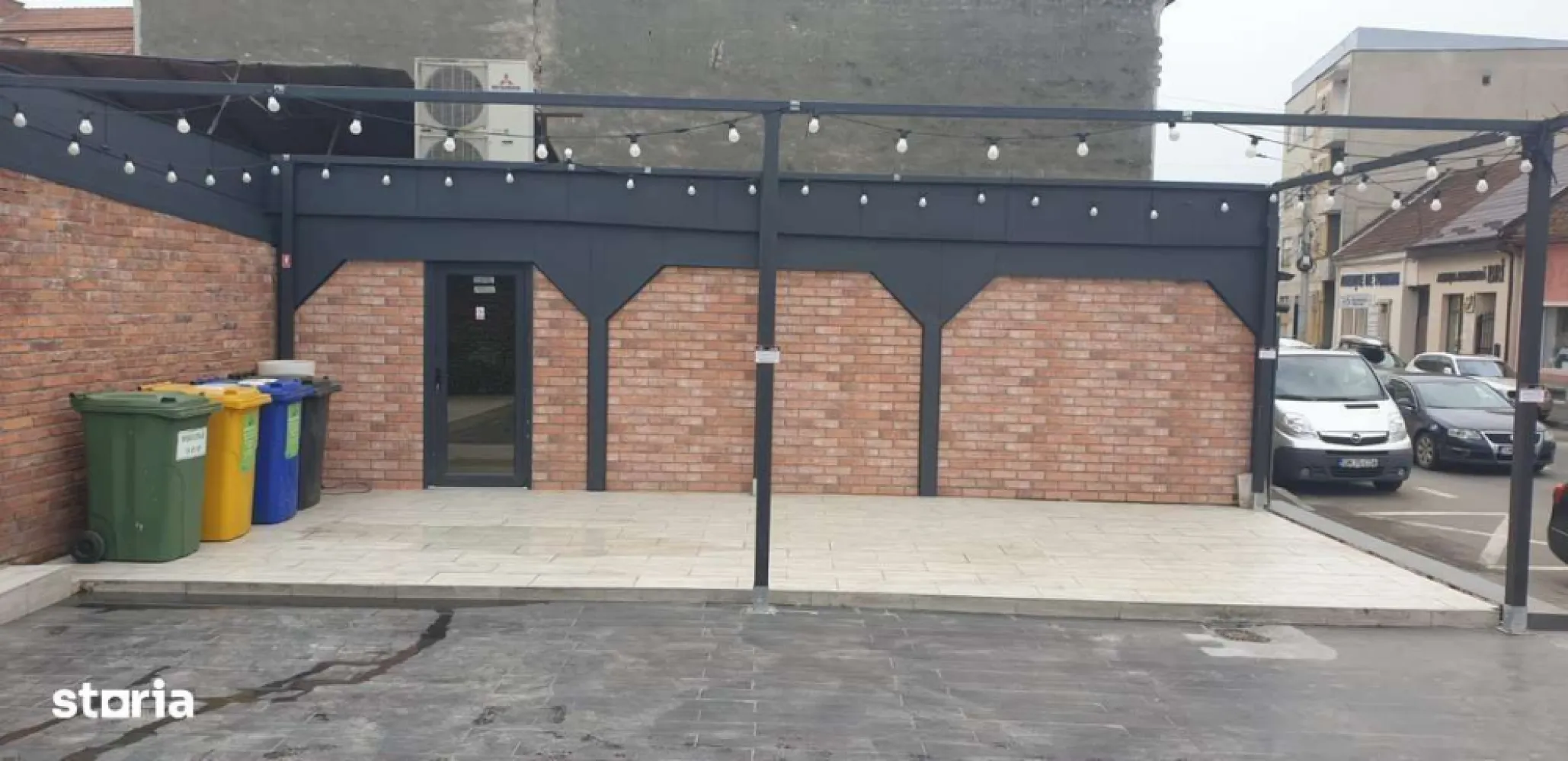 Spațiu comercial, Central, Martirilor Deportați colț Iului Maniu