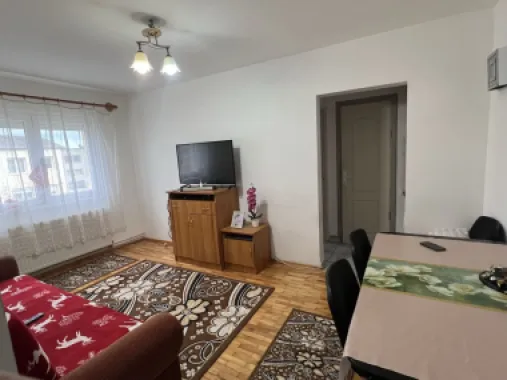 Vand Apartament 2 camere 4/4. Mobilat si utilat