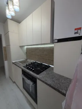 BRASADAS vinde ap 2 cam etaj 4/4 - Zona Micro 15.