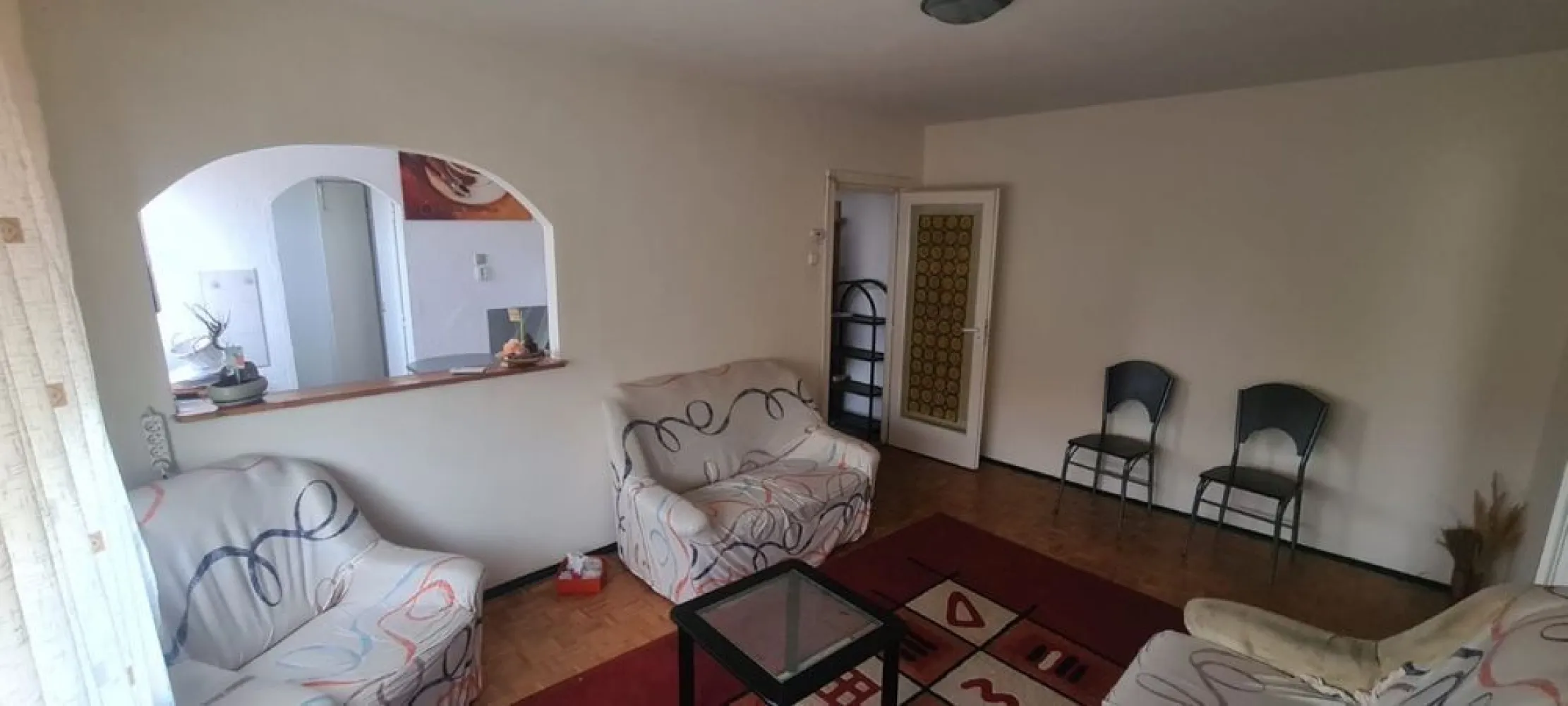 BRASADAS vinde ap 2 cam etaj 44 zona ultracentrala.