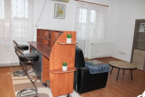 BRASADAS vinde ap 2 cam etaj 4/4 ULTRACENTRAL