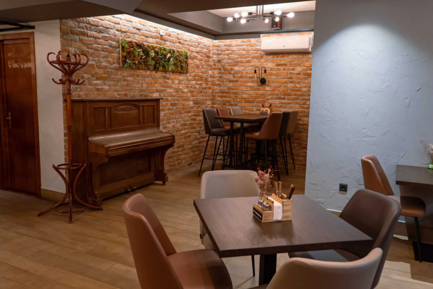 Spațiu comercial. Restaurant/Pizzerie/Pub