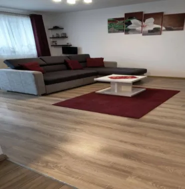 BRASADAS vinde ap 3 cam etaj 3/4 în Floreşti.