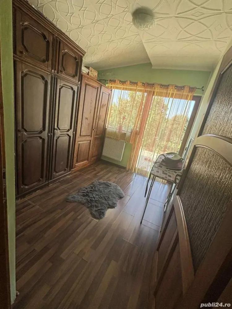 Vând casă zona Micro 17