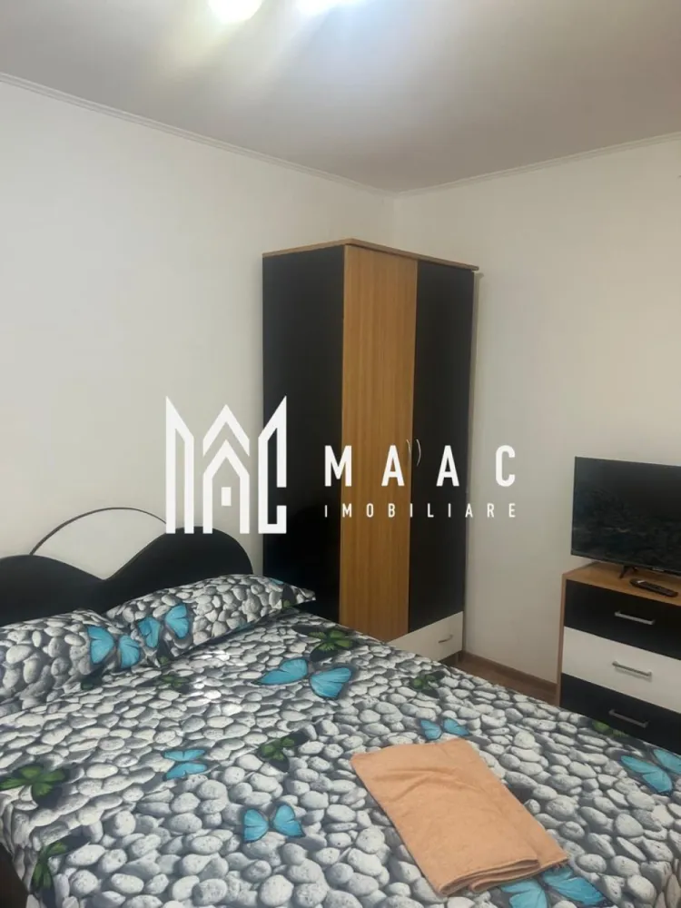 Garsoniera | Nord | Parter - Garsonieră mobilată și utilată – Zonă Nord, la cheie MAAC Imobiliare vă propune spre vânzare o garsonieră cochetă, situată la parter, într-o zonă liniștită din nordul orașului, aproape de toate punctele de interes: școli, grădinițe, magazine și spital. Zonă: Nord – locație accesibilă și apreciată Etaj: Parter Stare: Se vinde mobilată și utilată complet gata de mutare Mediu: Liniștit, ideal pentru locuit sau investiție Garsoniera este amenajată cu bun gust, dispune de toate utilitățile necesare și se vinde la cheie, oferind confort imediat fără a necesita investiții suplimentare. Avantaje: * Parter – acces ușor și practic * Zonă excelentă, aproape de școli, magazine și spital * Se vinde mobilată și utilată complet * Ideală pentru locuință proprie sau investiție (închiriere rapidă) Pentru mai multe detalii și programarea unei vizionări, contactați MAAC Imobiliare, specificand ID: CP2784443 - SP }}