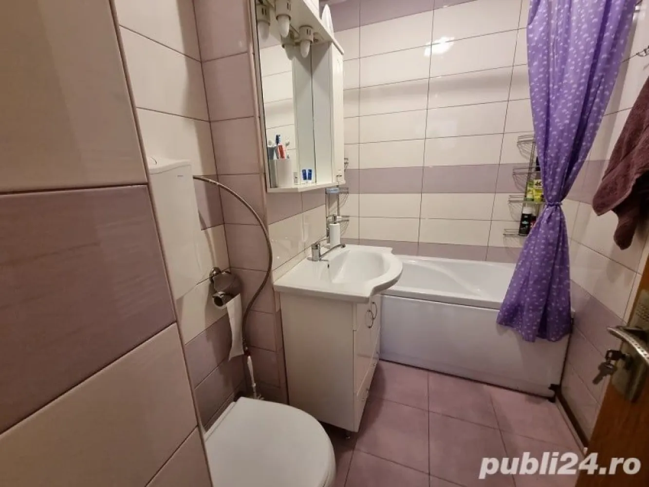 Apartament cu 3 camere