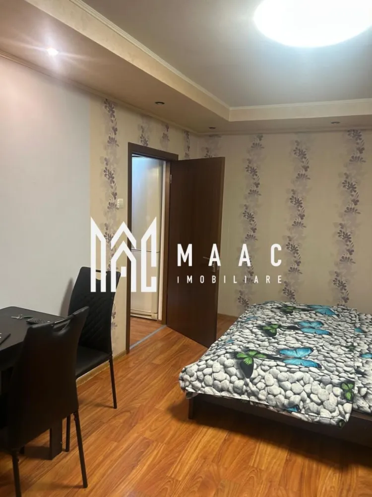 Garsoniera | Nord | Parter - Garsonieră mobilată și utilată – Zona Nord, parter MAAC Imobiliare vă propune spre vânzare o garsonieră cochetă, situată la parter, în zona Nord, într-un cartier apreciat pentru liniște, spațiile verzi și accesul facil la toate punctele de interes. Locație: Zona Nord – zonă liniștită, cu spații verzi Suprafață utilă: 28 mp Etaj: Parter Stare: se vinde mobilată și utilată, gata de mutare Zona oferă multiple puncte de acces: spital, grădinițe, școli și magazine, fiind ideală pentru locuit sau investiție (închiriere). Avantaje: * Parter – acces facil * Zona liniștită și plină de spații verzi * Garsonieră mobilată și utilată complet * Aproape de școli, grădinițe, magazine și spital * Ideală pentru locuit sau ca investiție imobiliară Pentru mai multe detalii și programarea unei vizionări, contactați MAAC Imobiliare. id: CP2784713 - SP }}