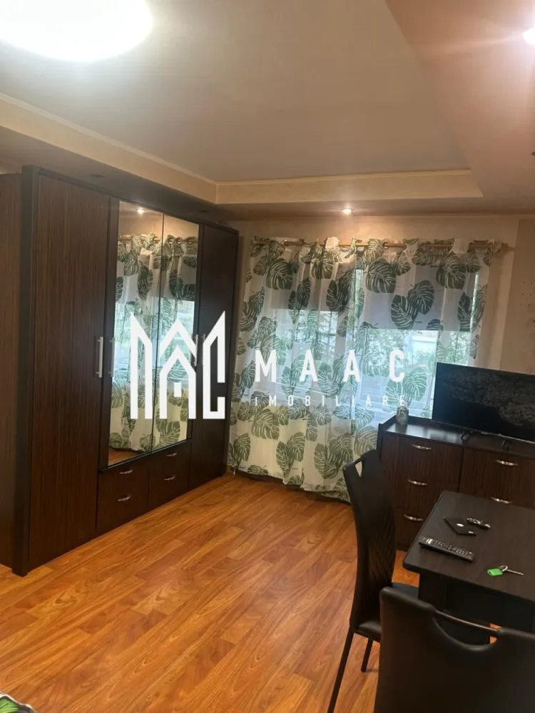 Garsoniera | Nord | Parter - Garsonieră mobilată și utilată – Zona Nord, parter MAAC Imobiliare vă propune spre vânzare o garsonieră cochetă, situată la parter, în zona Nord, într-un cartier apreciat pentru liniște, spațiile verzi și accesul facil la toate punctele de interes. Locație: Zona Nord – zonă liniștită, cu spații verzi Suprafață utilă: 28 mp Etaj: Parter Stare: se vinde mobilată și utilată, gata de mutare Zona oferă multiple puncte de acces: spital, grădinițe, școli și magazine, fiind ideală pentru locuit sau investiție (închiriere). Avantaje: * Parter – acces facil * Zona liniștită și plină de spații verzi * Garsonieră mobilată și utilată complet * Aproape de școli, grădinițe, magazine și spital * Ideală pentru locuit sau ca investiție imobiliară Pentru mai multe detalii și programarea unei vizionări, contactați MAAC Imobiliare. id: CP2784713 - SP }}