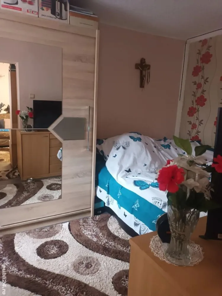 BRASADAS vinde ap 2 cam IRIS. - Agentia Imobiliara BRASADAS vinde apartament doua camere, bucătărie, baie, hol, camara, terasa , parcare, apartamentul se afla în cartierul Iris , aproape de Auchan, Mega , stațiile de autobuz și tramvai.